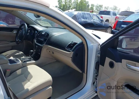 2012 Chrysler 300 from USA, damaged, VIN 2C3CCAAG6CH105264